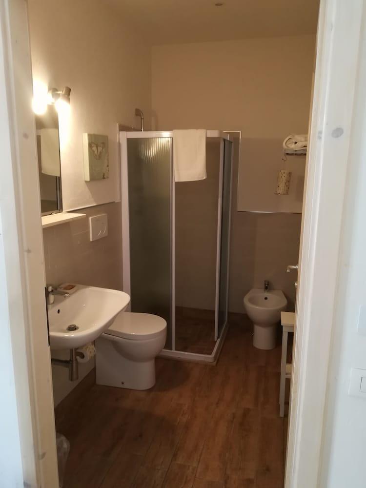 לינה וארוחת בוקר רגוזה La Casa Del Gelsomino מראה חיצוני תמונה