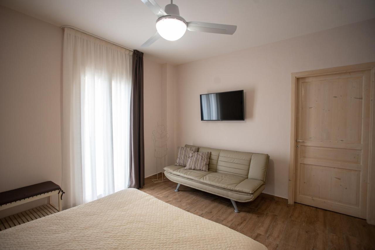 לינה וארוחת בוקר רגוזה La Casa Del Gelsomino מראה חיצוני תמונה