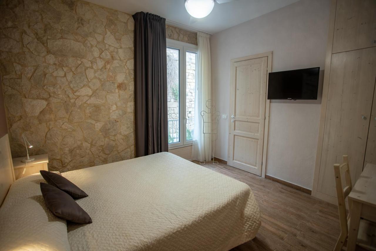 לינה וארוחת בוקר רגוזה La Casa Del Gelsomino מראה חיצוני תמונה