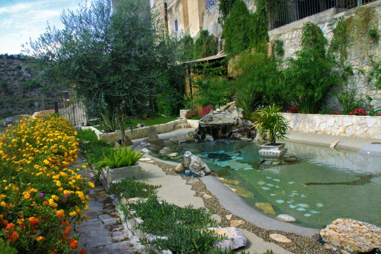 לינה וארוחת בוקר רגוזה La Casa Del Gelsomino מראה חיצוני תמונה